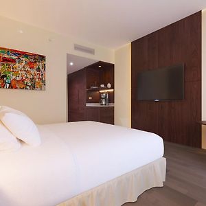 Family Connecting Rooms